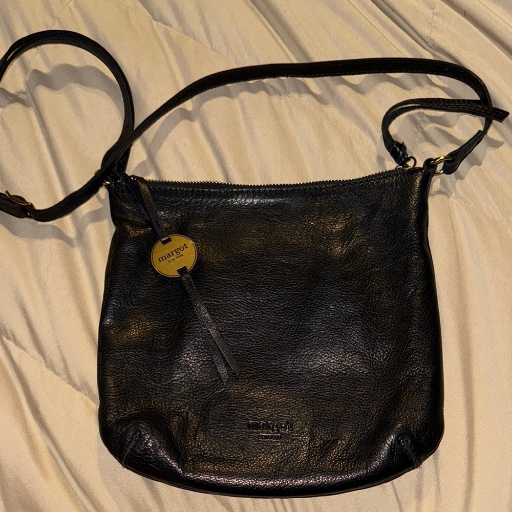 Margot Elegant Black Crossbody Bag